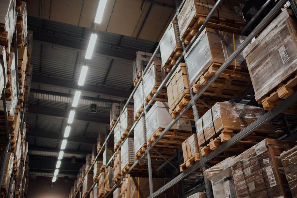 The Role of Logistics Service Providers in Modern Business 4 image 7